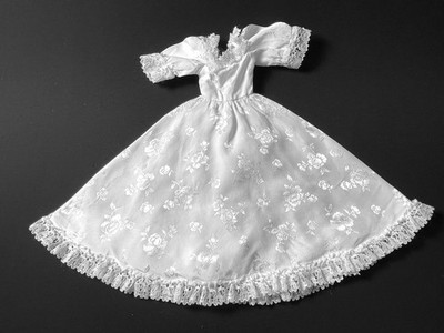 Sindy Wedding Bells 1984 weißes Satinkleid Pedigree 43027 passt 12'' Puppe ROSEN