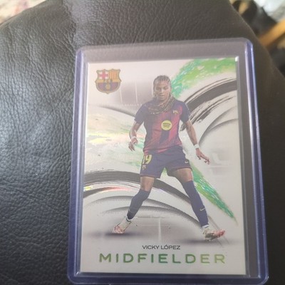 Futera Barcelona Incredible Vicky Lopez Midfielder Card Green Parallel 1/16