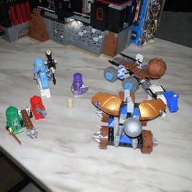 LEGO Castle: Vladek's Dark Fortress (8877)
