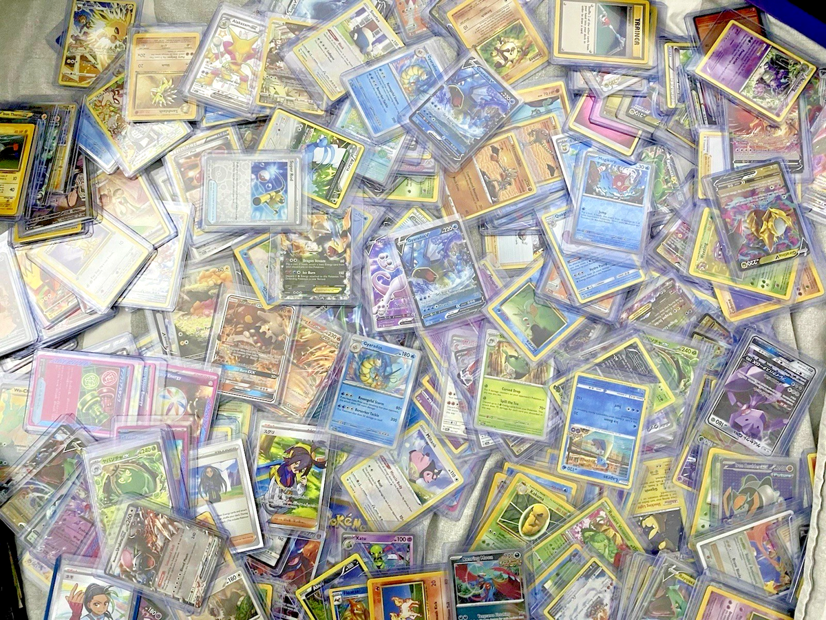 Pokemon TCG Bulk Mix of 100 halo/nonhalo cards & 5 xtra cards worth at  least $10