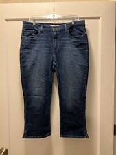 Levi's Women's Cropped Leg Medium-High Rise Jean