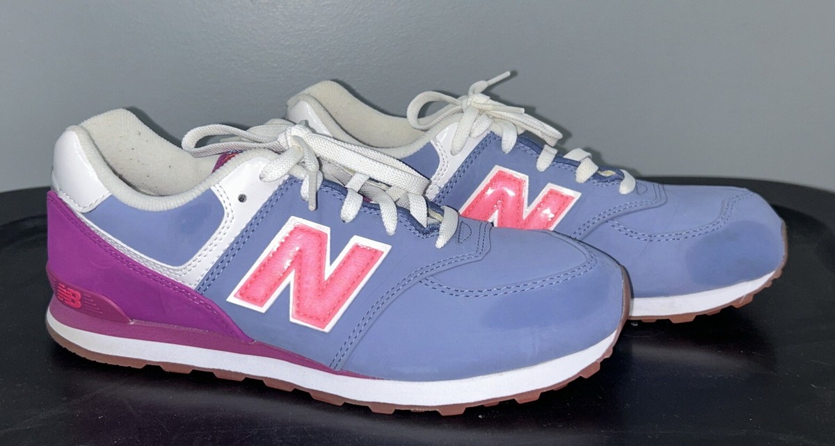New Balance 574 Blue Purple Women's Size Trainer (runs Big In Size)