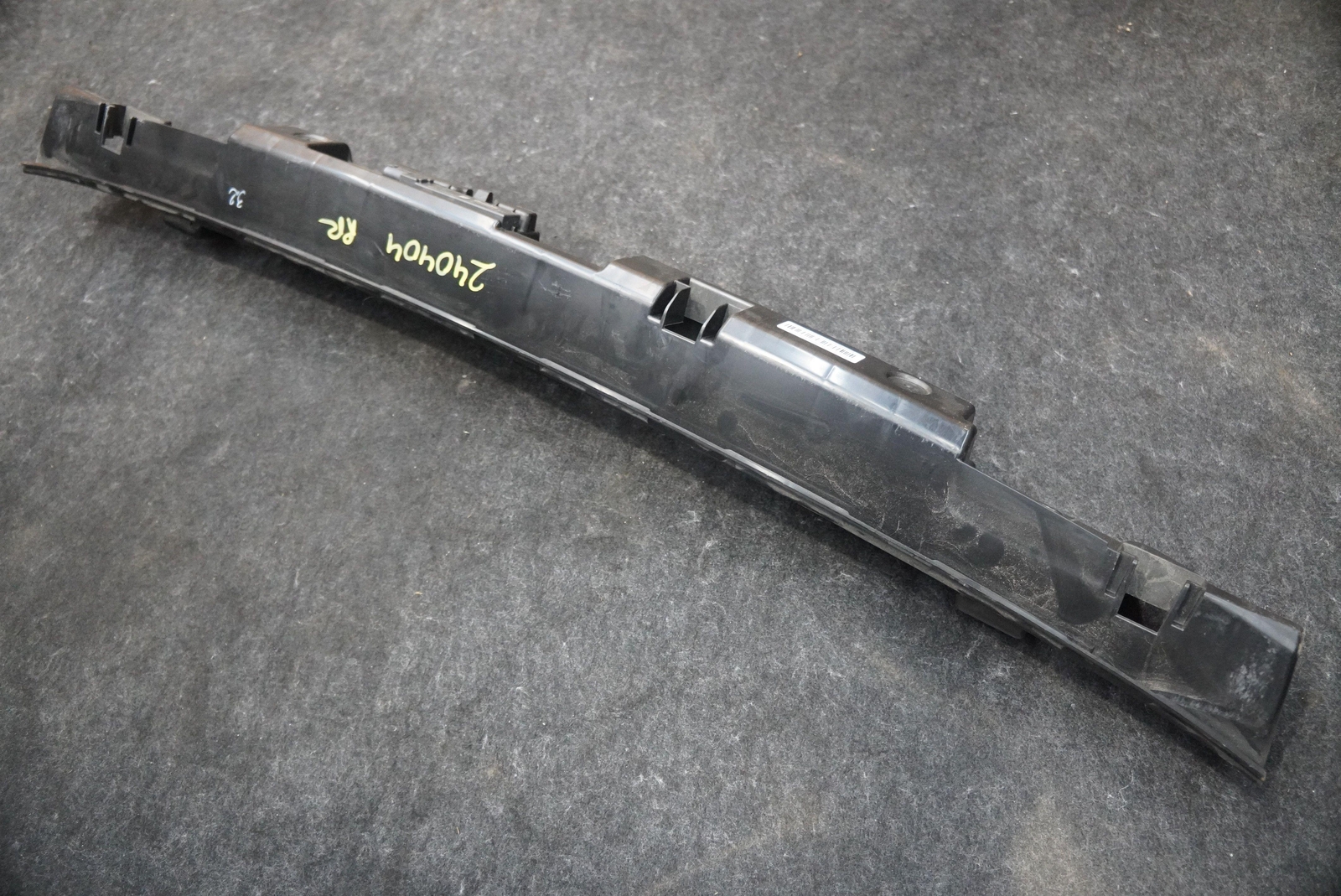 Rear Bumper Cover Center Mount Bracket Support 51129464128 OEM BMW 
