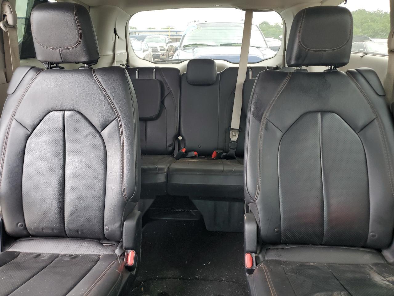 Used Rocker Panel Molding fits 2018 Chrysler Pacifica Rocker Pnl