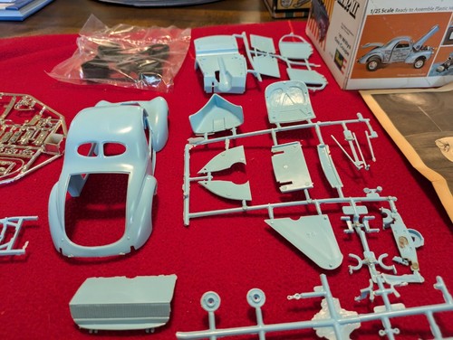 Vintage Revell Swindler ll 1941 Willys Gasser Coupe model kit 1970 issue Open - Picture 15 of 17