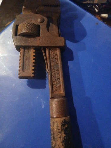 Vintage STILLSON WRENCH Walworth Mfg. Boston U.S.A. #8 Pipe Wrench Wood Handle