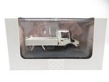 1:43 NZG B66000487 Unimog U4000 weiß Pritsche 