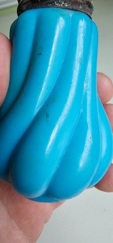 EAPG Victorian Glass Salt Pepper Shaker Opaque Blue Two Way Swirl - Picture 17 of 22