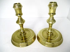 Virginia Metalcrafters Set of 2 Brass Candlesticks Raleigh CW16-20