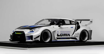 1/12 scale IVY model of the Nissan R35 GT-RR White Liberty walk