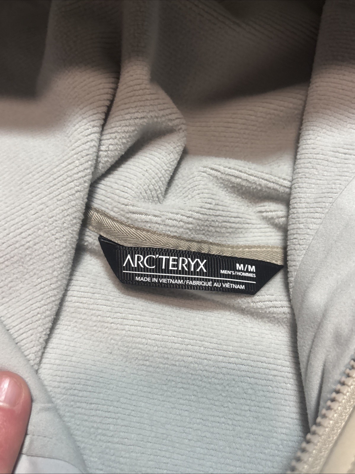 Arc'teryx Men's Gamma MX Hoody size Medium Rune Color Never Worn image 8