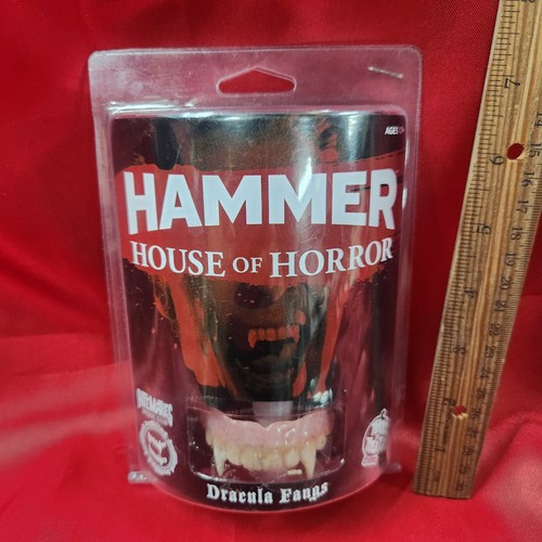 Hammer Horror - Dracula Teeth Fangs - Trick or Treat Studios