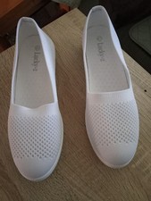 Damen - Schuhe  Slipper 41 weiß ......Neu