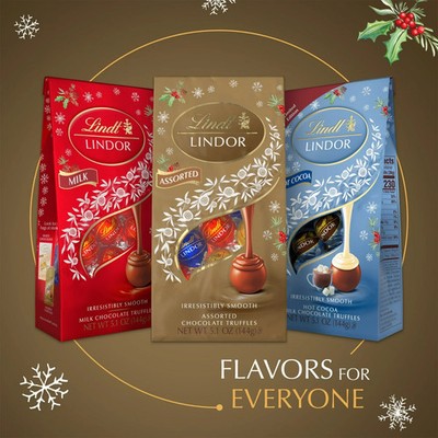 LINDT LINDOR ASSORTED 2箱セット 9000 2 Pack Lindt Lindor Assorted Chocolate Candy Truffles, 5.1 Oz Each
