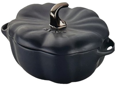 STAUB Ceramic 0.75 qt. Petite Pumpkin Cocotte 5.7'' Matte Black, Baking Dish NEW 