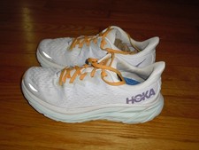 Hoka Women  s Size 9B One One Clifton 8 Running Shoes BLANC DE BLANC/WHITE