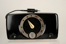 Zenith Röhrenradio K510Y von 1952, auf Bluetooth-Empfang umgebaut, Bakelit