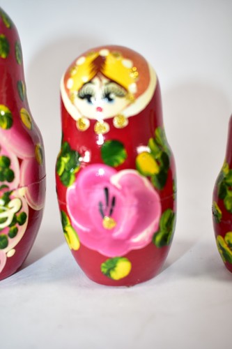 AUTHENTIC RUSSIAN NESTING DOLLS SET OF 5 - Imagen 6 de 8