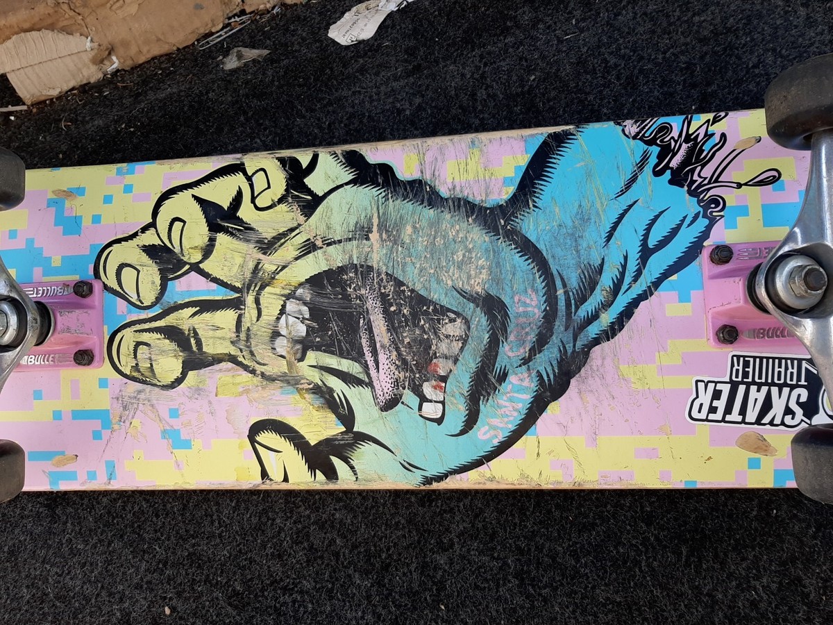 santa cruz skateboard Screaming Hand Used skate board blue hand