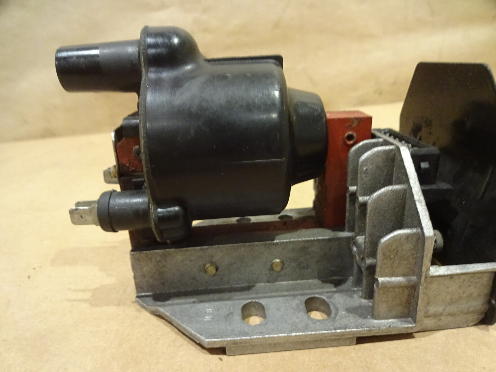 Ferrari Testarossa  - Ignition Coil P/N 143413