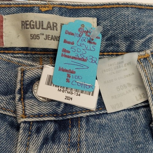 Levi's 505 Regular Fit 38X32 Light Wash Denim Jeans - Picture 4 of 13