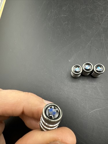 UNIVERAL VALVE STEM CAP COVERS WITH BMW LOGO SILVER 📦 - Picture 2 of 6