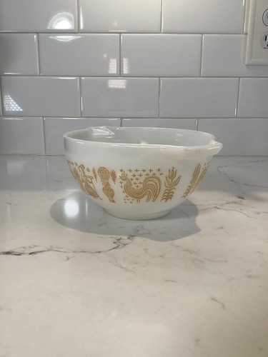 Pyrex Orange Pumpkin Amish Butterprint Mixing Bowl 441 - 1 1/2 Pt. - Picture 5 of 15