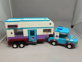 LEGO FRIENDS: Horse Vet Trailer (41125) Retired 99% Complete Instructions Box