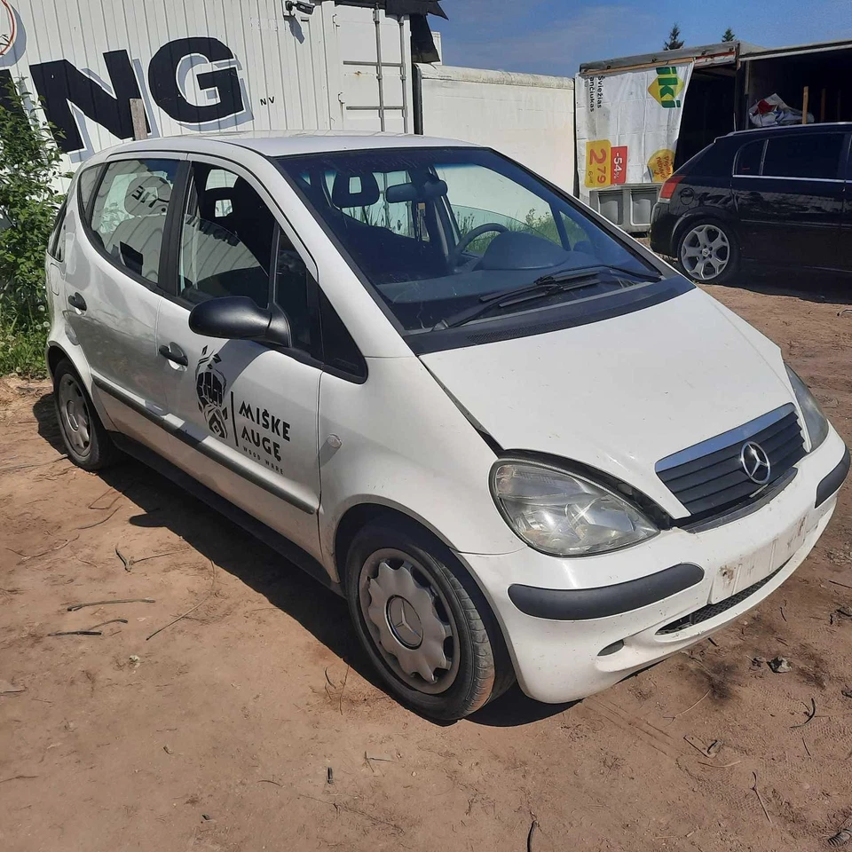 2001 Mercedes-Benz A-CLASS Grille Bumper - FRONT CENTER Used, Genu FR1160144-25 - Image 4 of 4