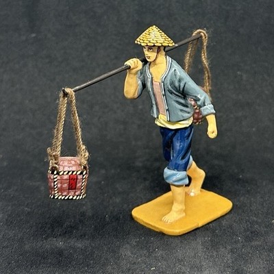 King & Country Streets of Old Hong Kong Chinese Fisherman with Shoulder Yoke