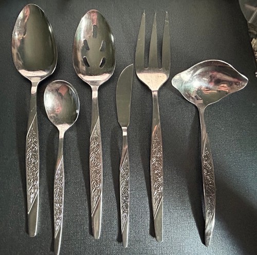 IMPERIAL TAINLE KOREA FLATWARE FLOWER DANCE ET of 4 ILVERWARE