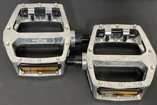 Wellgo LU-313 Platform Pedals, 9/16" SILVER