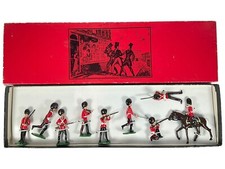 Vintage Lead Painted Toy Soldiers Coldstream Guards Set Of 9 In Box Marked