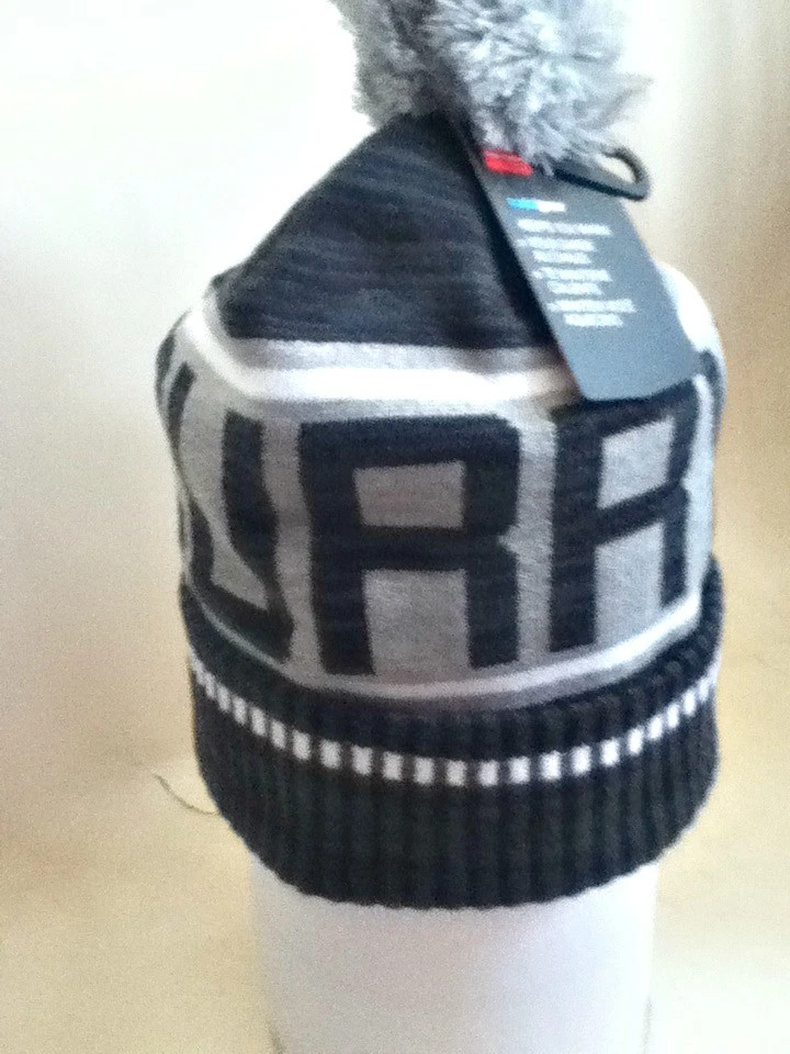 AUTHENTIC UNDER ARMOUR SC30 POM KNIT BEANIE SKI HAT 1286141-001