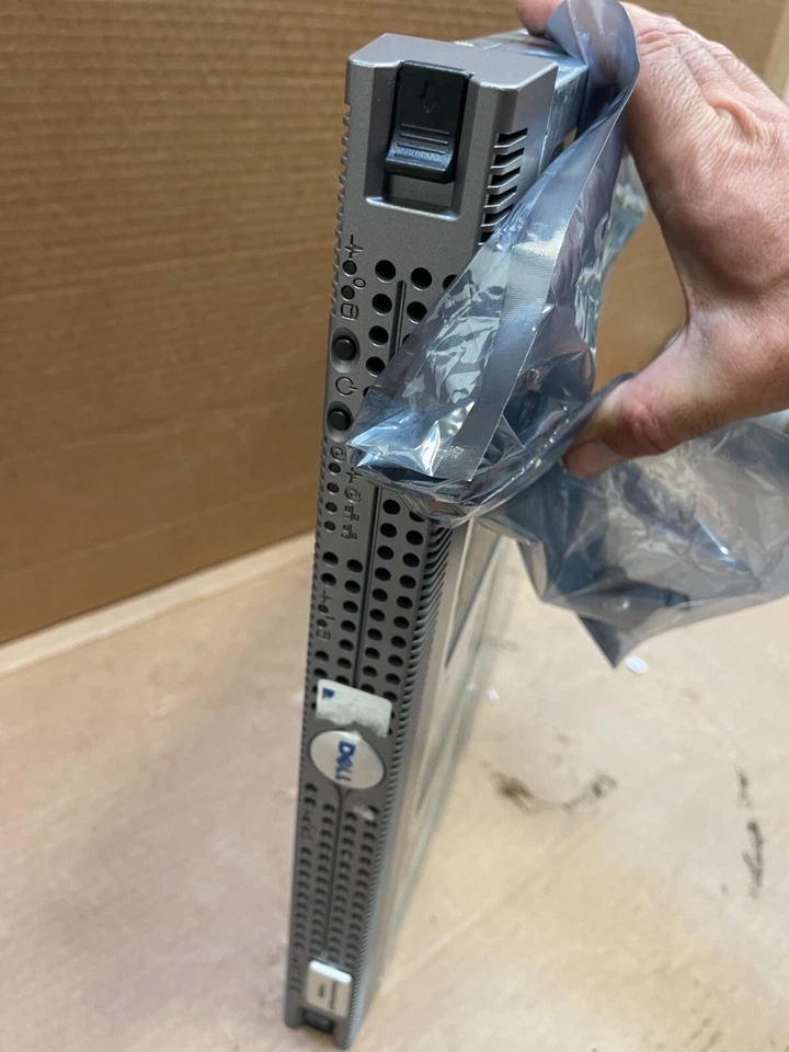 Dell power vault 745N MODEL SMU - Image 3 of 4