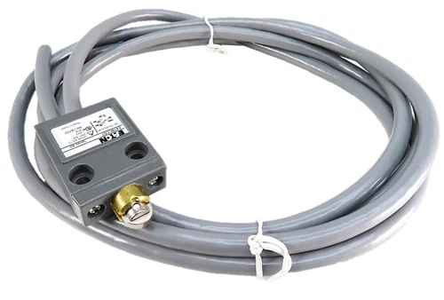 Eaton E47BCC07 3 Meter Prewired Roller plunger Compact Limit Switch 5A 250V NEW