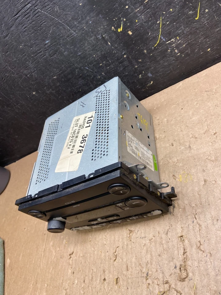 Receptor estéreo de radio AM FM Ford F150 2004 a 2010 OEM T6191 DG Foto 3 de 4