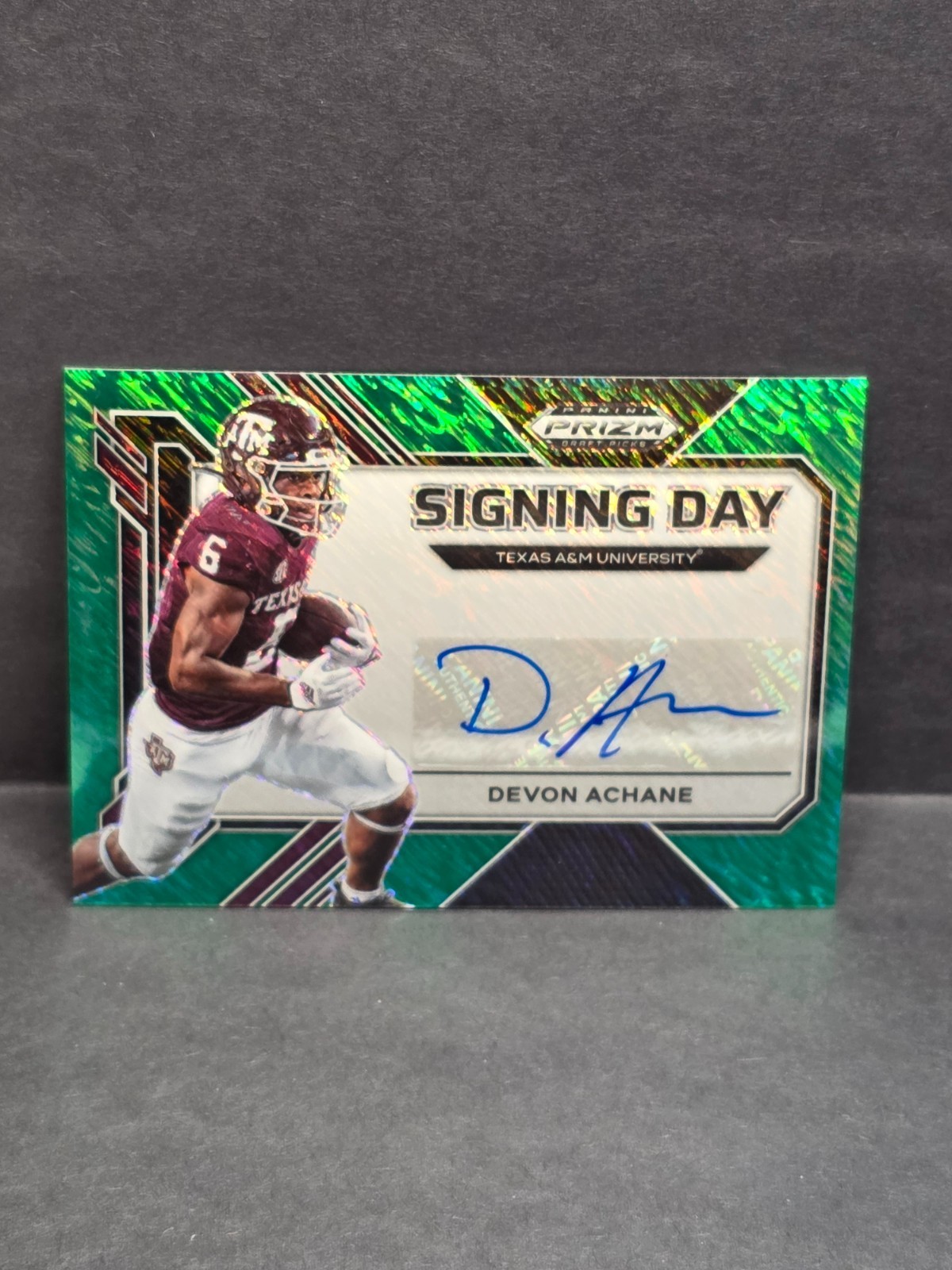 De'Von Achane Panini Prizm Draft Picks Signing Day #SDDEA Green Shimmer