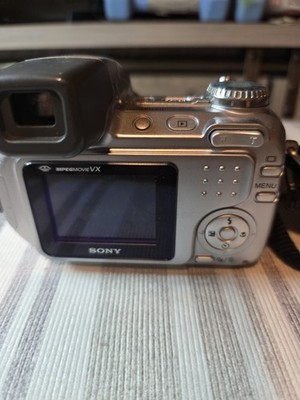Sony Cyber-shot DSC-H2 Digital Camera - Carl Zeiss Lens - FOR PARTS / REPAIR / U