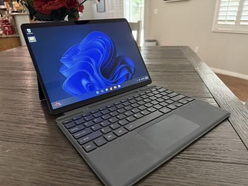 Microsoft Surface Pro 9 con i7 12ª Generación, 13" Táctil 256GB SSD 16GB RAM W11