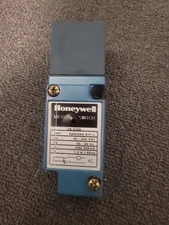 Honeywell 928H26Q-A7T-L Micro Switch 20-250VAC 45-65Hz