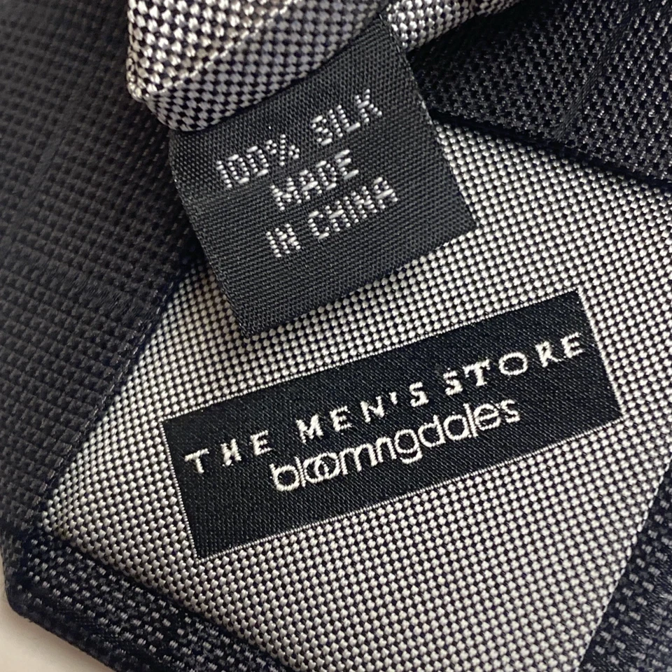 Corbata BLOOMINGDALES The Mens Store Sólida Negra A Cuadros Seda Clásica Preppy B9 Foto 4 de 4