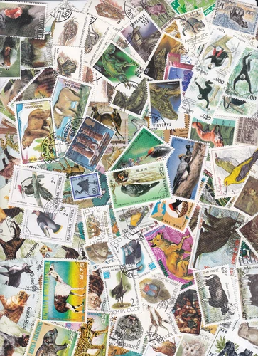 Y1017 - Collection 600 diff. stamps - Dieren / Animals / Tiere