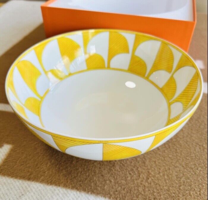 Hermes Soleil d'Hermes Salad Bowl PM Plate Dish Yellow Hermes Soleil d'Hermes Salad Bowl PM Plate Dish Yellow