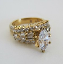 Sterling Silver Ring with CZ  s  Gold Vermeil 8.9g Size 8 Thailand 5767 