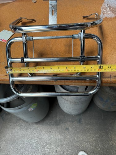 Portaequipajes trasero plegable Prima (cromo); Vespa GTS, GTV - Imagen 5 de 6