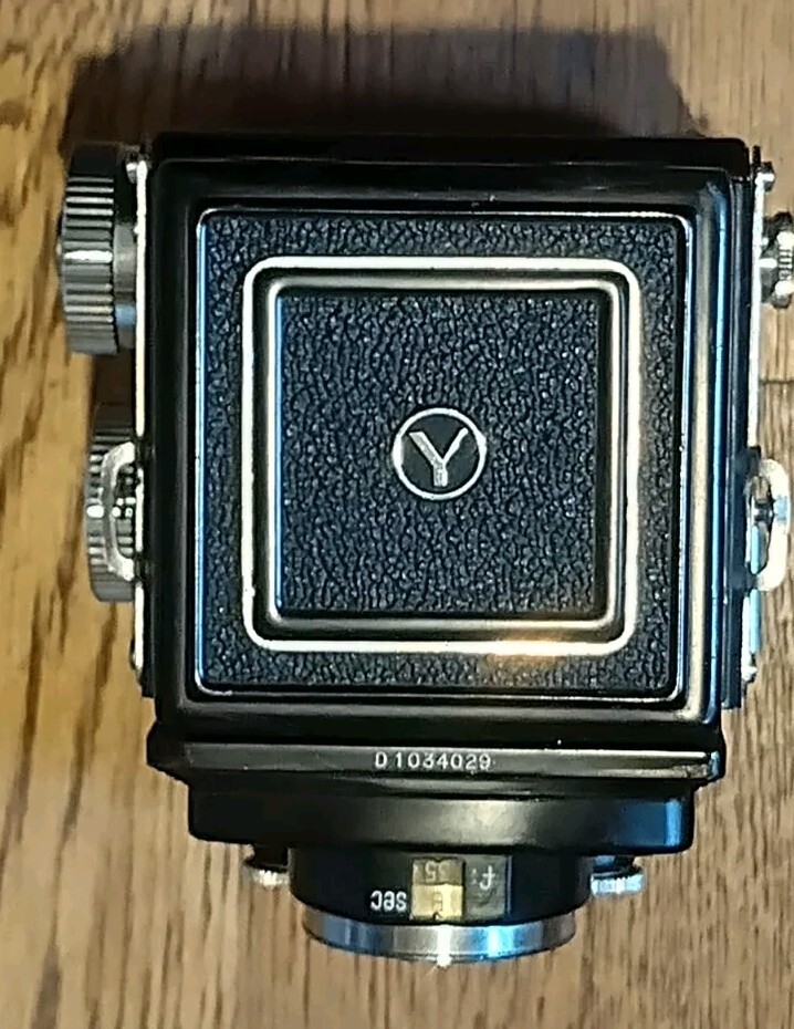 ヴィンテージ　YASHICA-D　ヤシカ 二眼レフカメラCOPAL-MXV Vintage Yashica D camera 120 film Copal MXV Japan 1;3.5