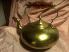 VTG Brass Teapot Amber Glass Handle KettleJCB Best Hammered Birmingham,England — photo 2