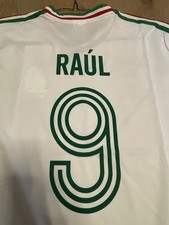 adidas 1970s. Mexico Away Soccer Jersey. Raúl #9. V-Neck. Short sleeve.