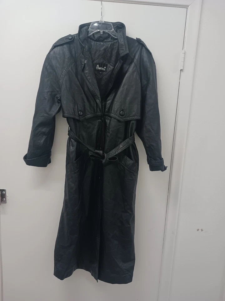 Ladies Trench Coat Size 8 Belated Genuine Leatherc By Avanti - Image 2 of 4